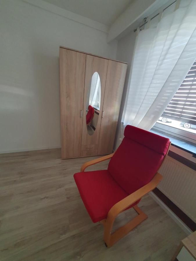 Privatzimmer An Der Uniklinik Mainz - Nur Fuer Weibliche Gaeste Appartement Buitenkant foto