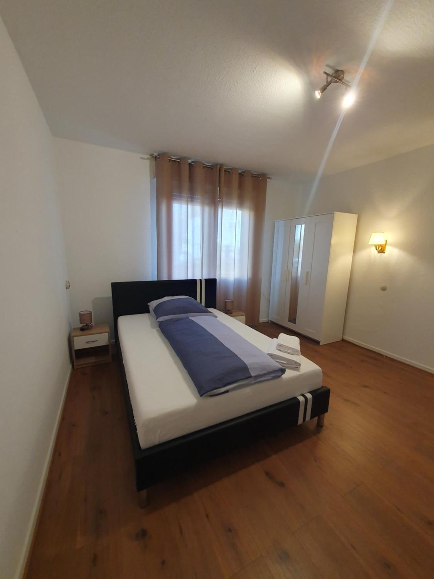 Privatzimmer An Der Uniklinik Mainz - Nur Fuer Weibliche Gaeste Appartement Buitenkant foto