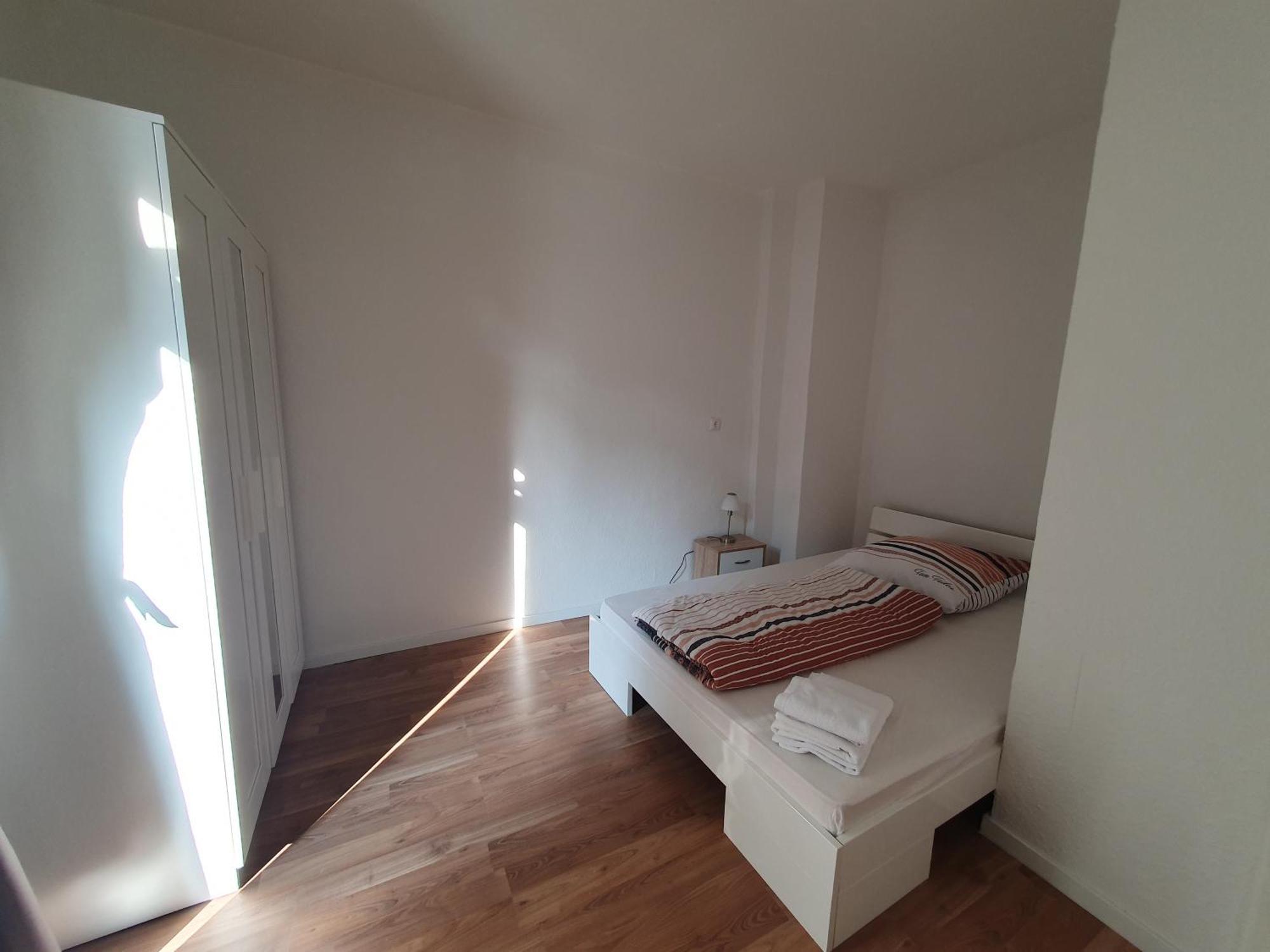 Privatzimmer An Der Uniklinik Mainz - Nur Fuer Weibliche Gaeste Appartement Buitenkant foto